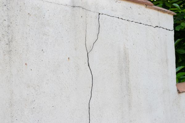 Cost of Foundation Crack Patching in Longwood
